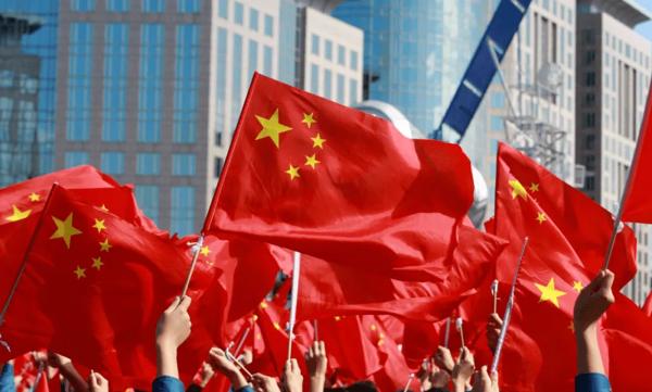 以奋斗之名，写爱国之诗